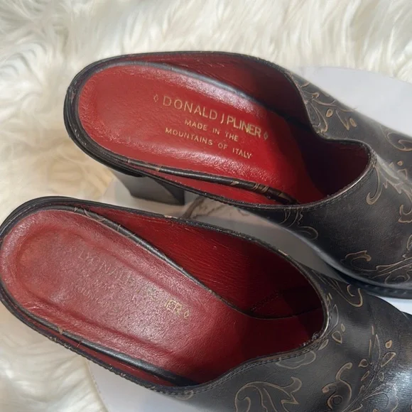EUC Donald Pliner Perlie Italian Black Leather Embroidered Western Mules, 7.5M - Picture 9 of 14